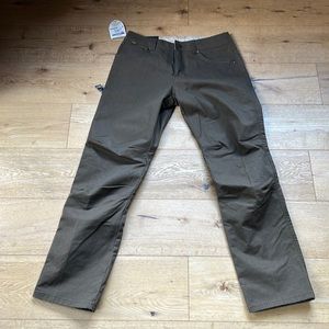 32x32 Kuhl men’s pant *new with tags*